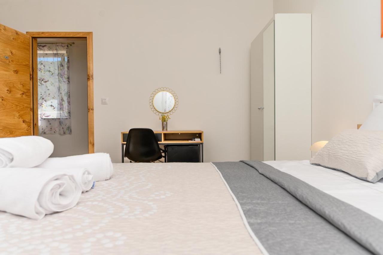 Apartments Forever Miholascica ภายนอก รูปภาพ
